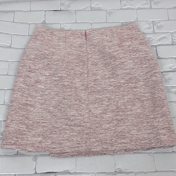 LOFT by Ann Taylor Layered Skirt. Size 8. Pink. Zip up. Pockets - Picture 2 of 10